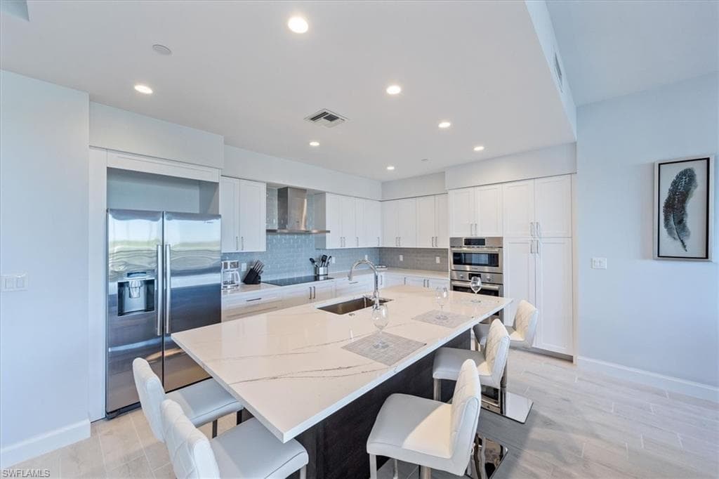 1115 Central AVE # 445, NAPLES FL 34102-3