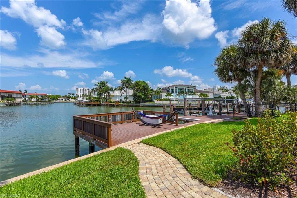 215 Mooring Line DR, NAPLES FL 34102-49