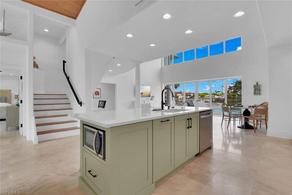 215 Mooring Line DR, NAPLES FL 34102-10