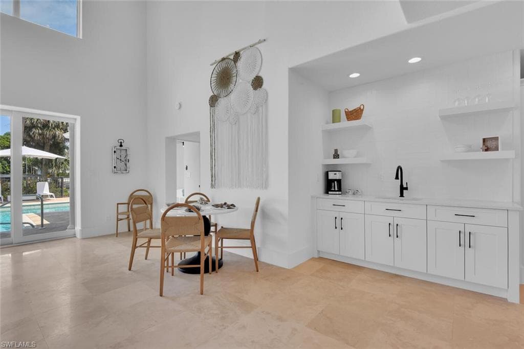 215 Mooring Line DR, NAPLES FL 34102-18