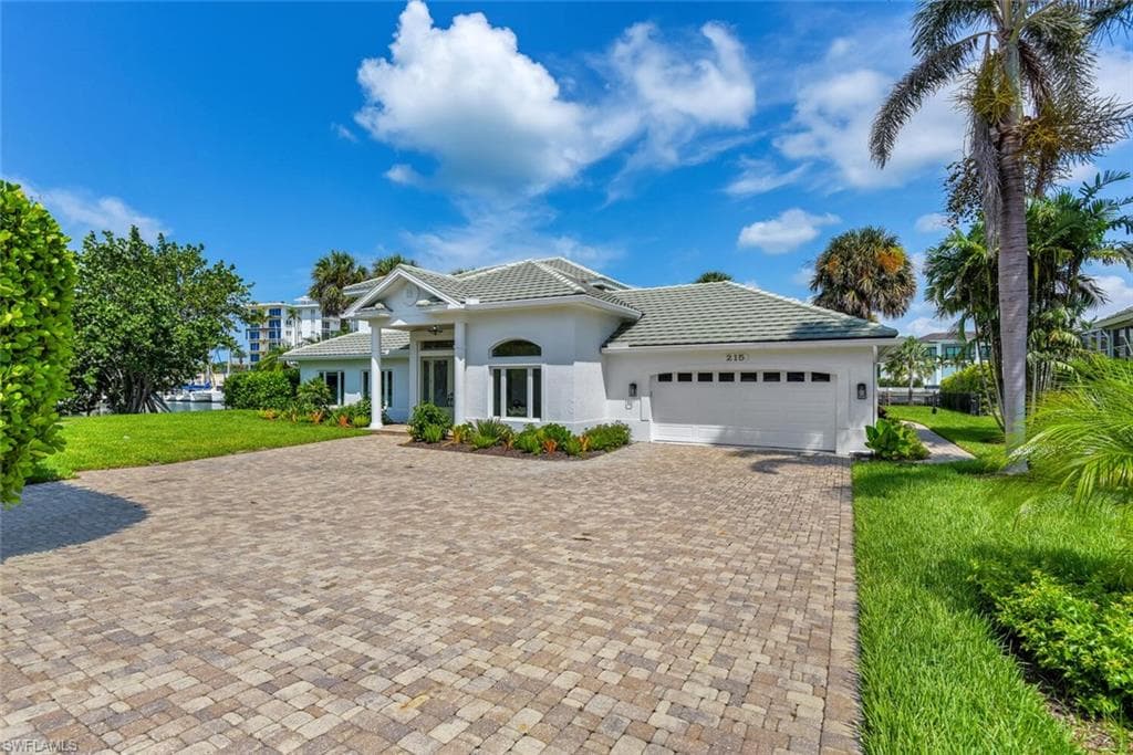 215 Mooring Line DR, NAPLES FL 34102-7