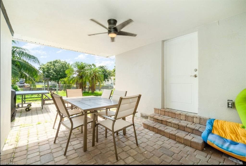 203 Kingston DR, FORT MYERS FL 33905-12