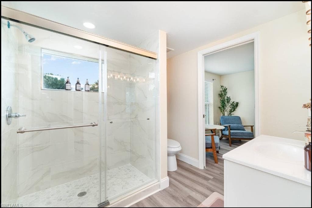 203 Kingston DR, FORT MYERS FL 33905-7