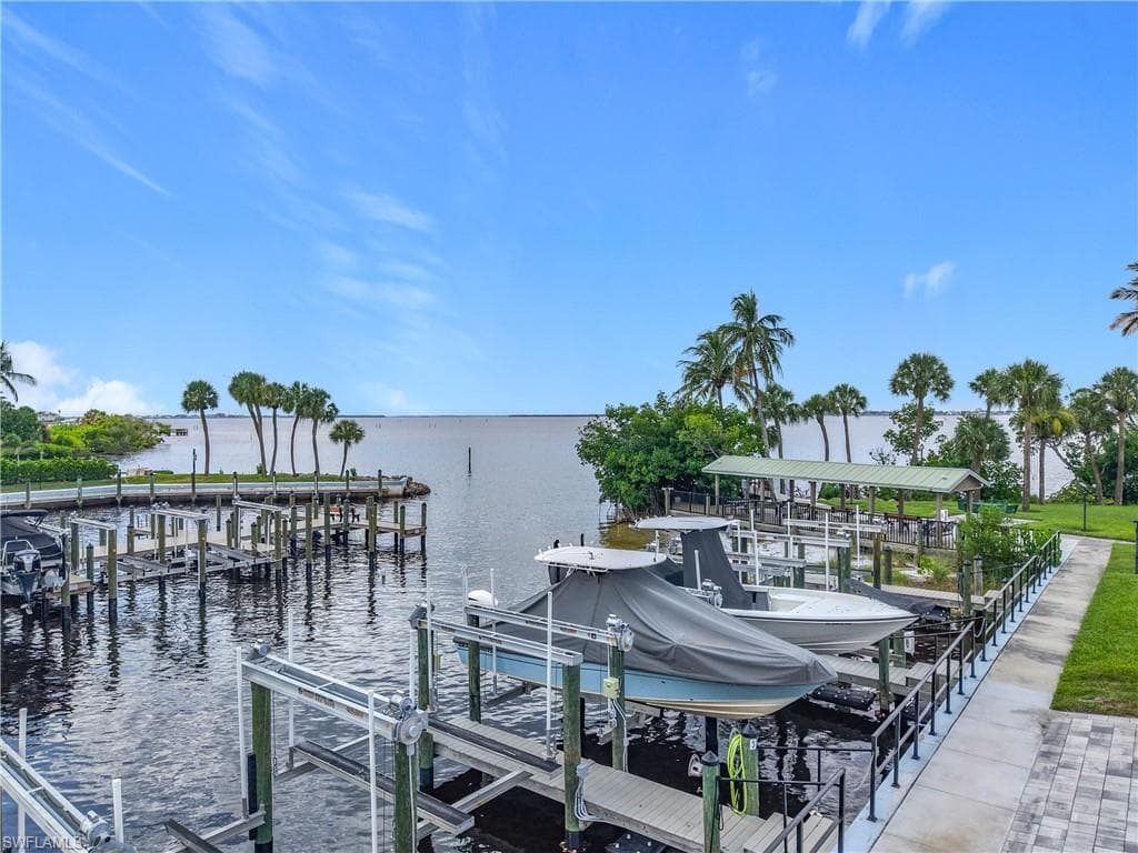 7077 Quail Run CT E # A16, FORT MYERS FL 33908-35