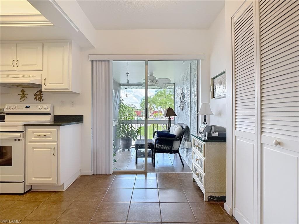 7077 Quail Run CT E # A16, FORT MYERS FL 33908-18
