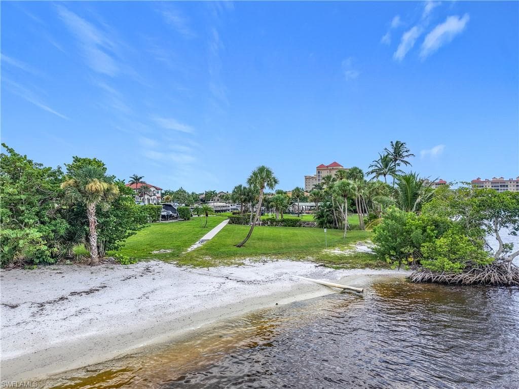 7077 Quail Run CT E # A16, FORT MYERS FL 33908-39