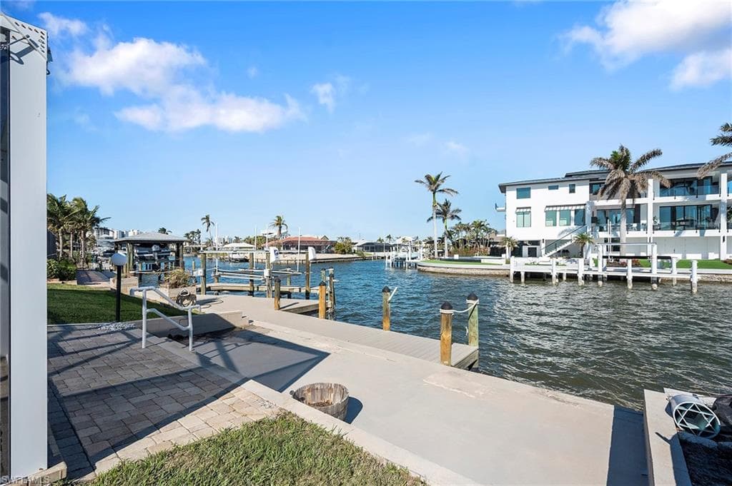 49 Fairview BLVD, FORT MYERS BEACH FL 33931-30