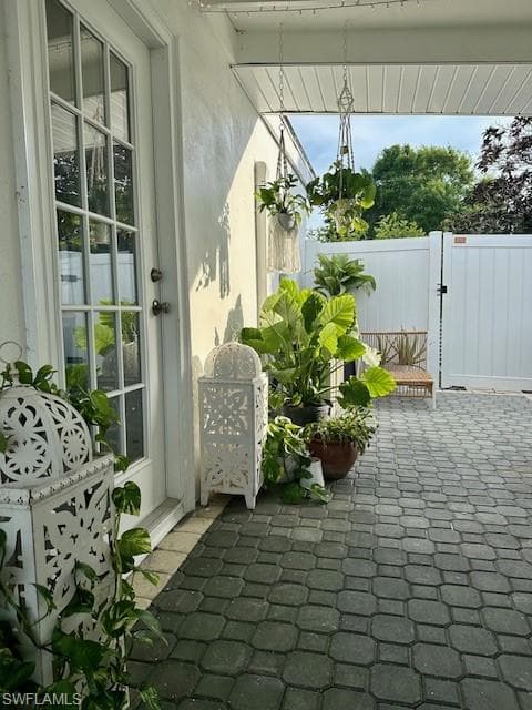 1282 Illinois DR, NAPLES FL 34103-26