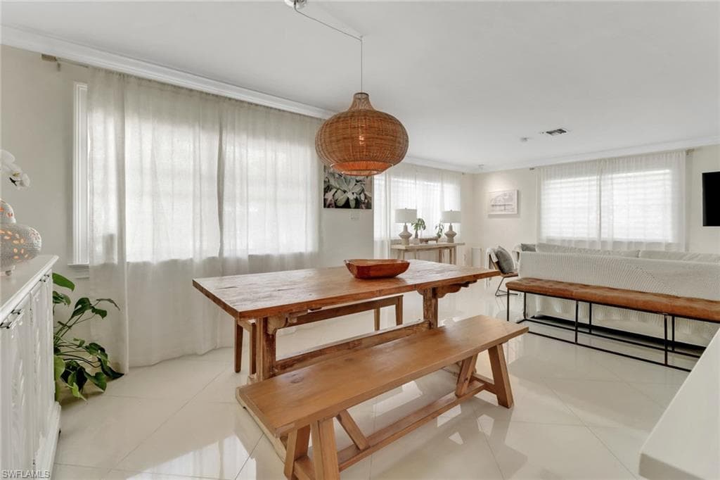 1282 Illinois DR, NAPLES FL 34103-11