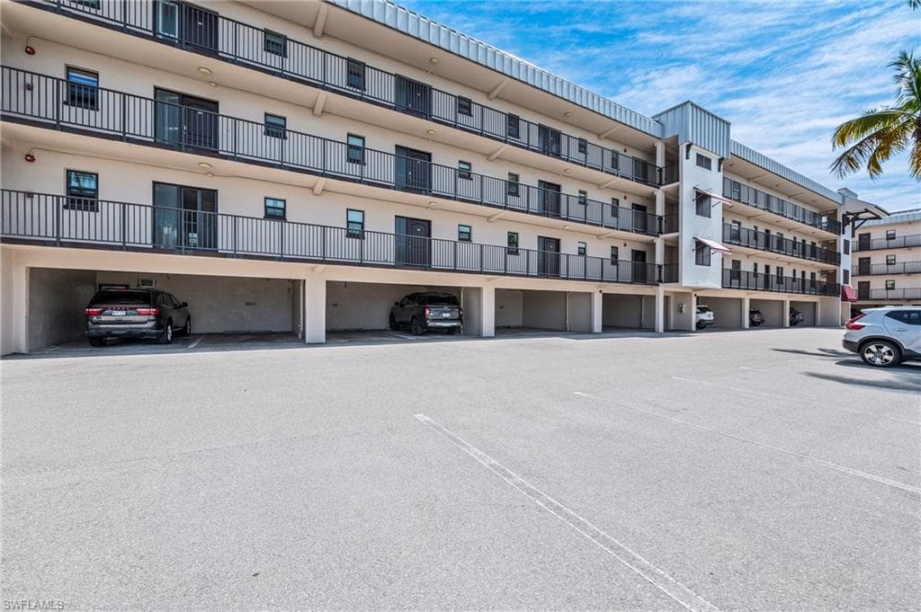 803 River Point DR # 306B, NAPLES FL 34102-18