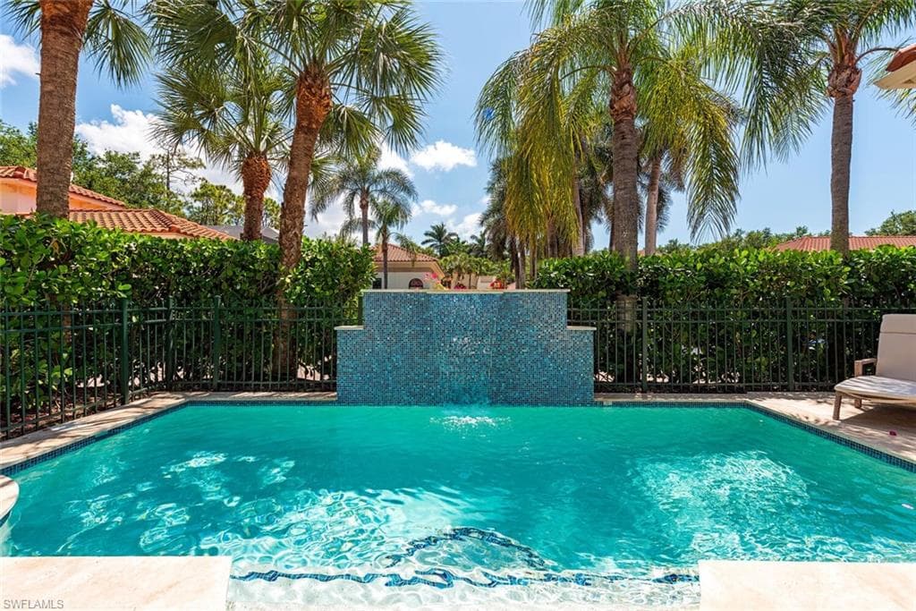 2618 Trillium WAY, NAPLES FL 34105-26