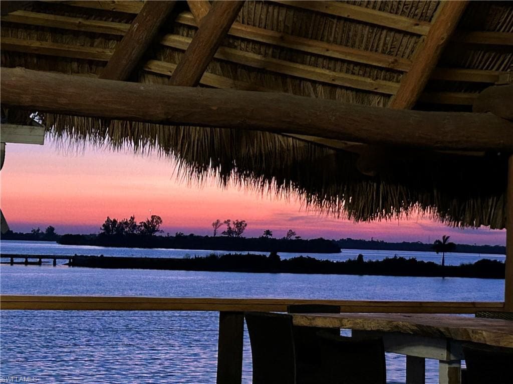 4835 E Riverside DR, FORT MYERS FL 33905-32