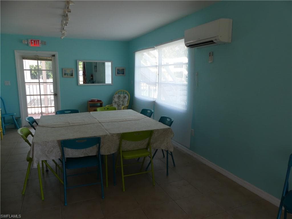 7692 Myrsine CIR, BOKEELIA FL 33922-39