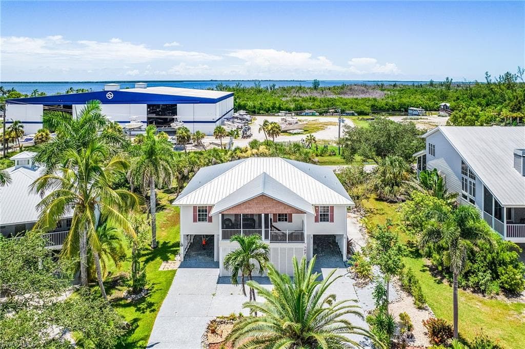 7692 Myrsine CIR, BOKEELIA FL 33922-30