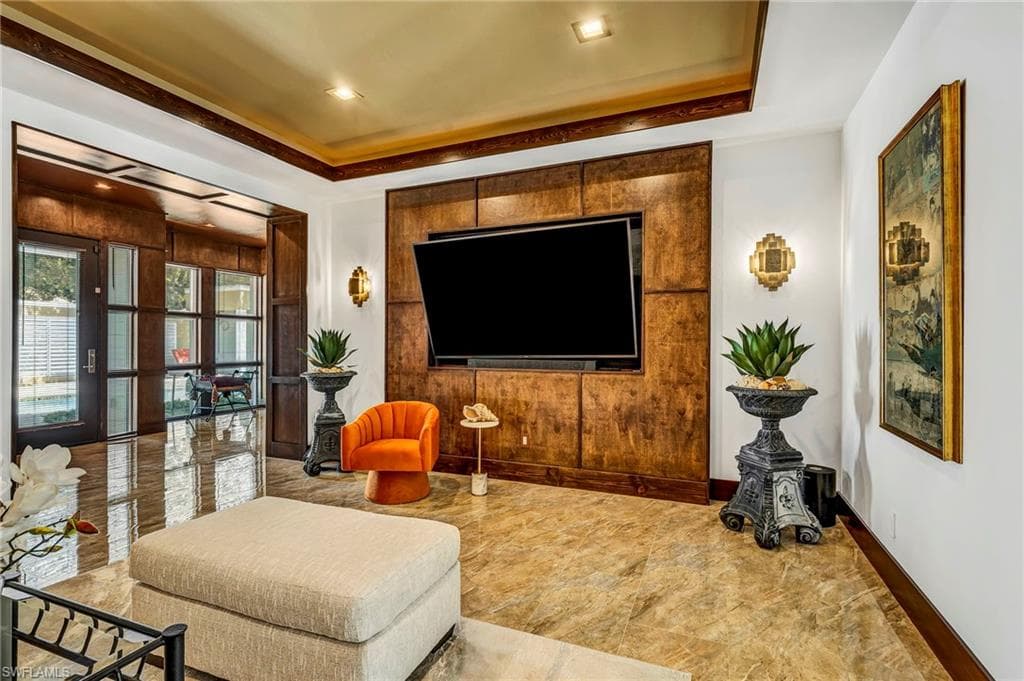 6908 Lone Oak BLVD, NAPLES FL 34109-21