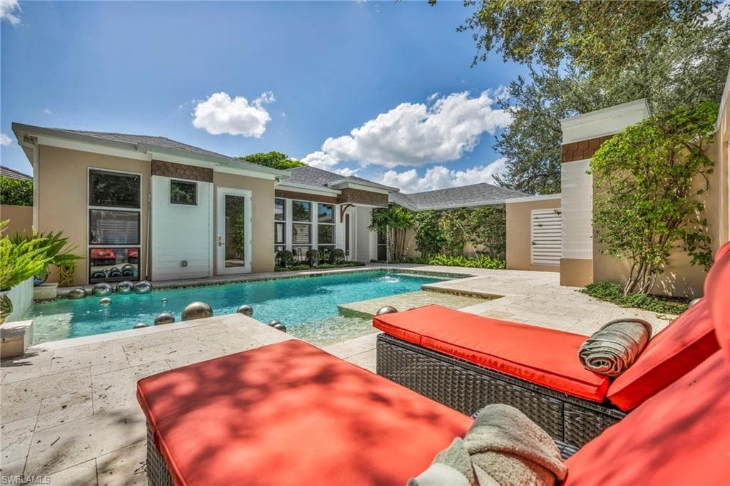 6908 Lone Oak BLVD, NAPLES FL 34109-2