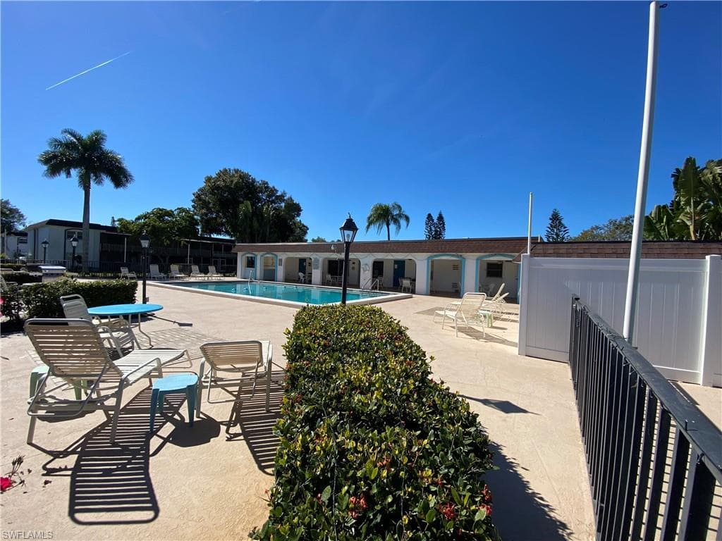 2828 Jackson ST # 7, FORT MYERS FL 33901-8