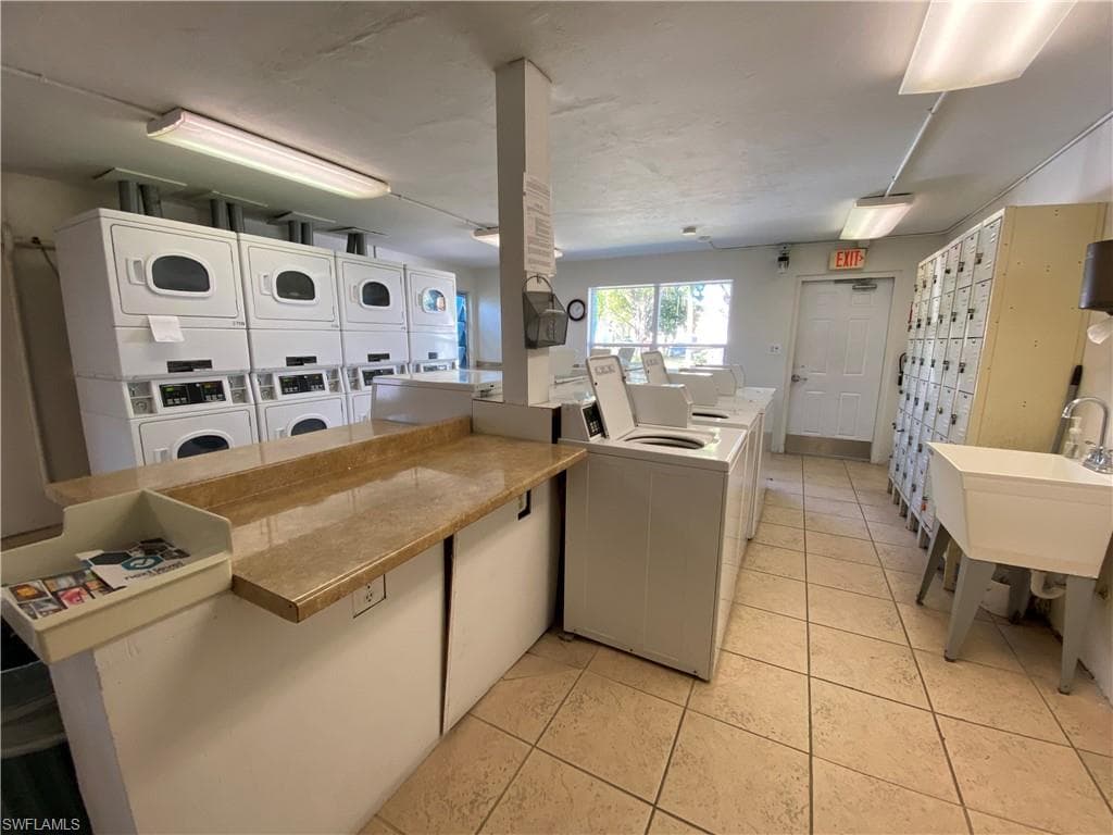 2828 Jackson ST # 7, FORT MYERS FL 33901-14