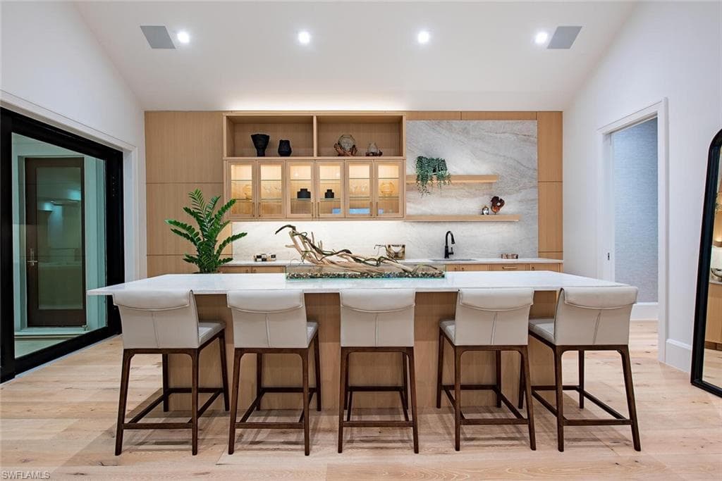 2145 Coach House LN, NAPLES FL 34105-26