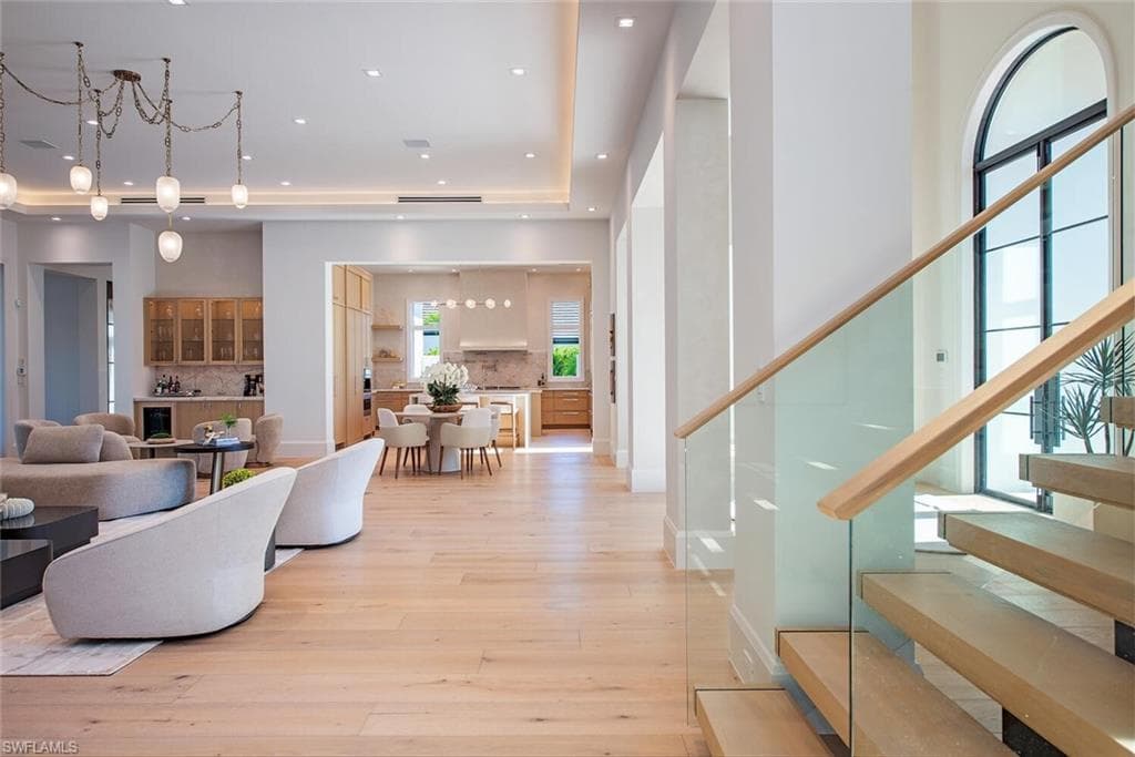 2145 Coach House LN, NAPLES FL 34105-9