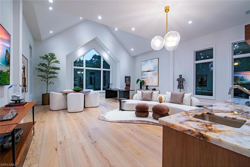 2145 Coach House LN, NAPLES FL 34105-17