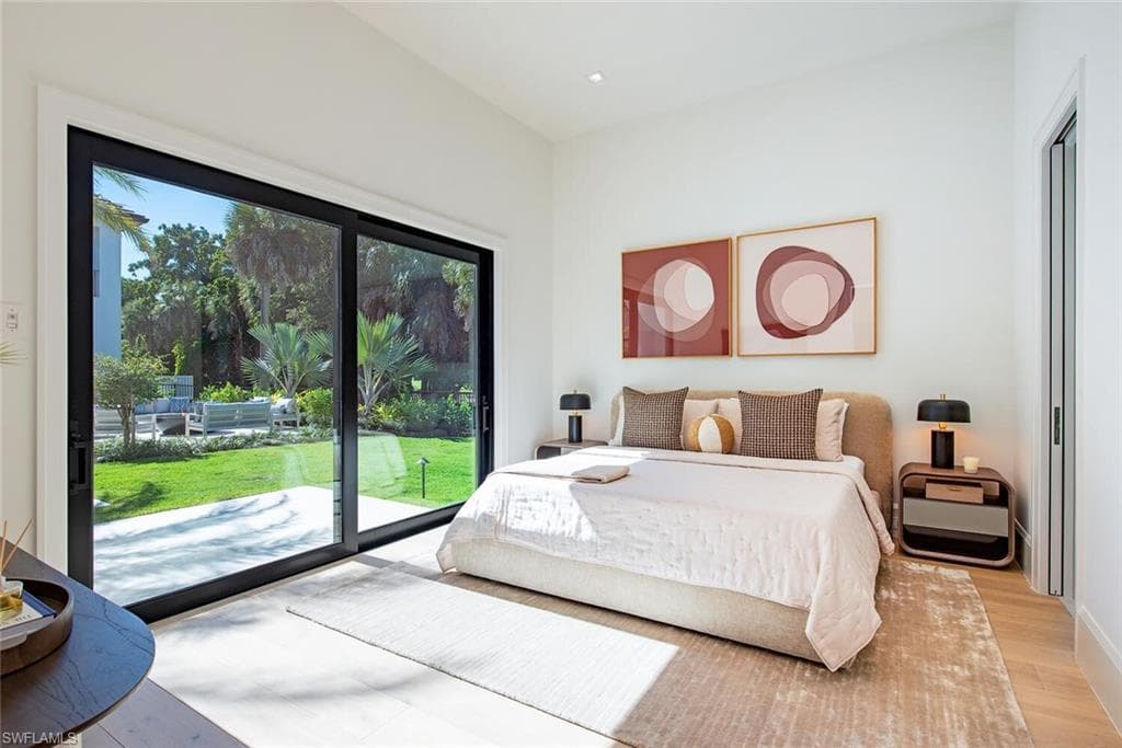 2145 Coach House LN, NAPLES FL 34105-43