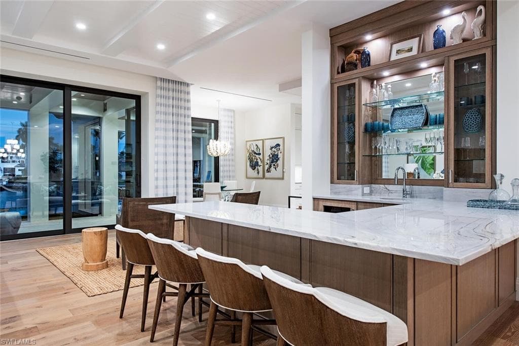 3163 Gin LN, NAPLES FL 34102-8