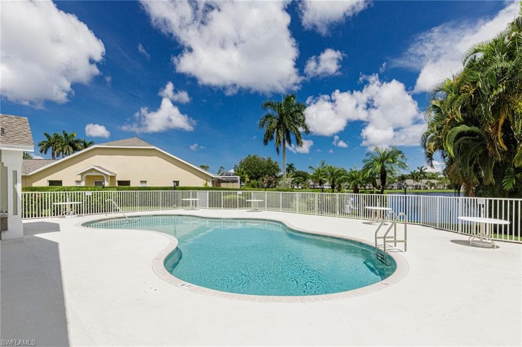 5502 Greenwood CIR 1-21