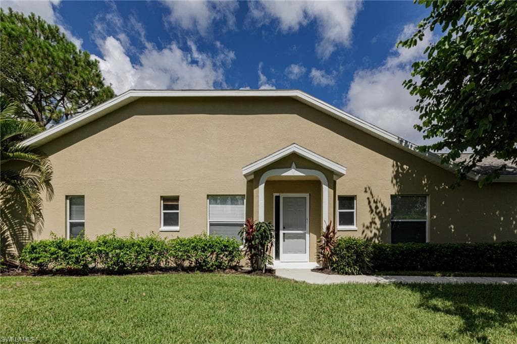 5502 Greenwood CIR 1-2