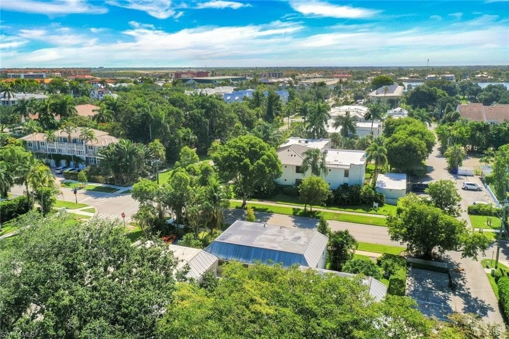 780 10th AVE S # 2, NAPLES FL 34102-16