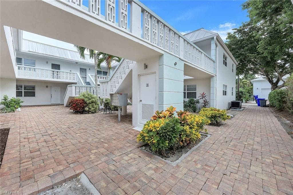780 10th AVE S # 2, NAPLES FL 34102-13