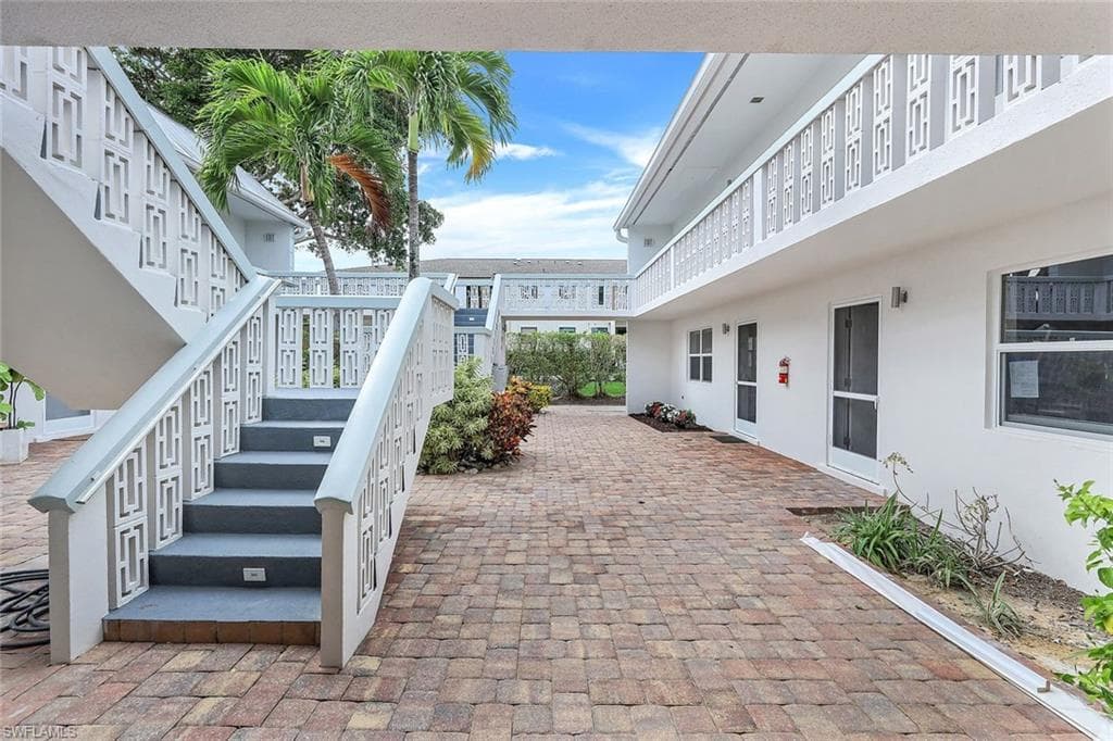 780 10th AVE S # 2, NAPLES FL 34102-14