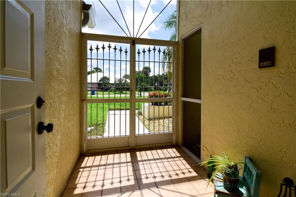 4225 Prestwick CT, NORTH FORT MYERS FL 33903-13