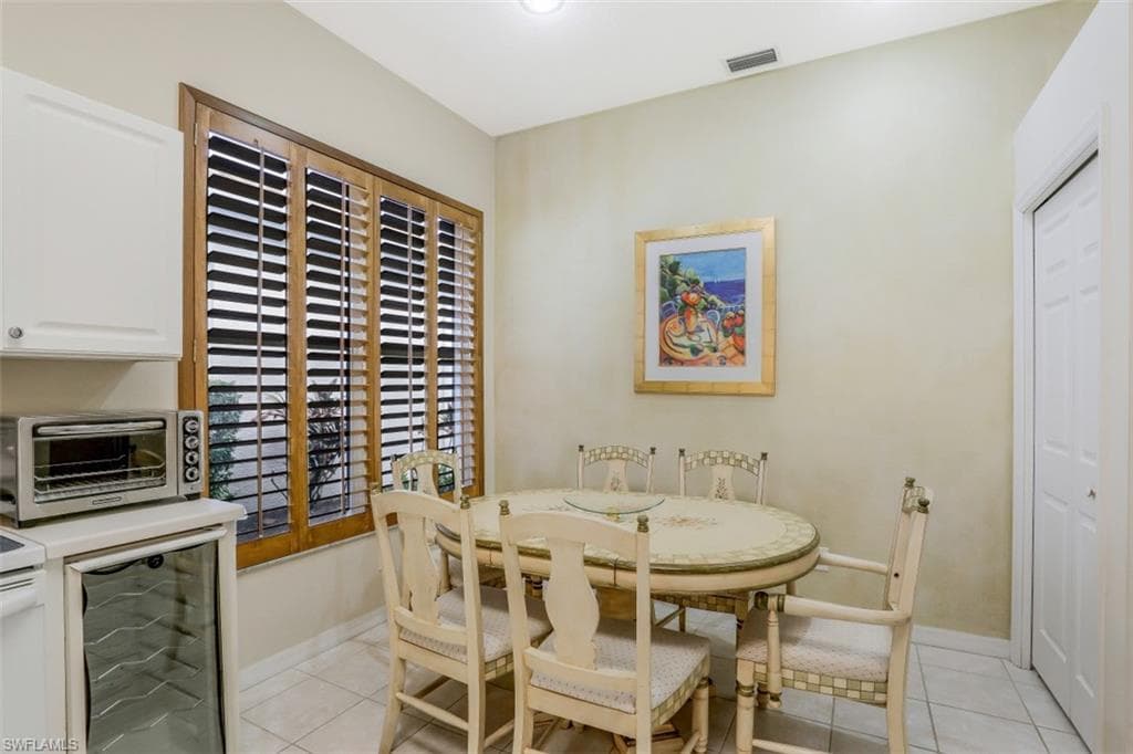 1818 Leamington LN, NAPLES FL 34109-5