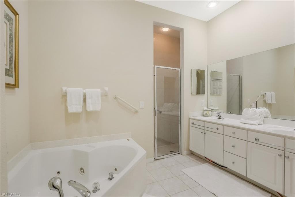 1818 Leamington LN, NAPLES FL 34109-15