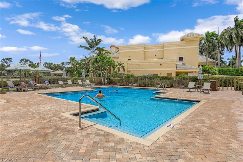 1818 Leamington LN, NAPLES FL 34109-29