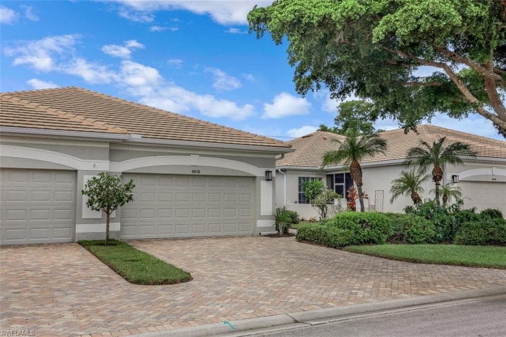 1818 Leamington LN, NAPLES FL 34109-34