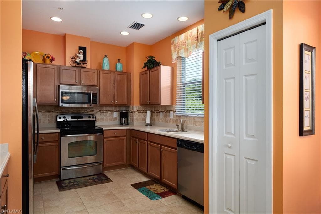 14573 Abaco Lakes DR # 101, FORT MYERS FL 33908-9