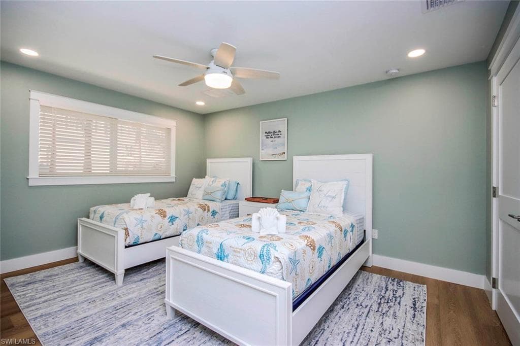 918 Kings Crown DR, SANIBEL FL 33957-27