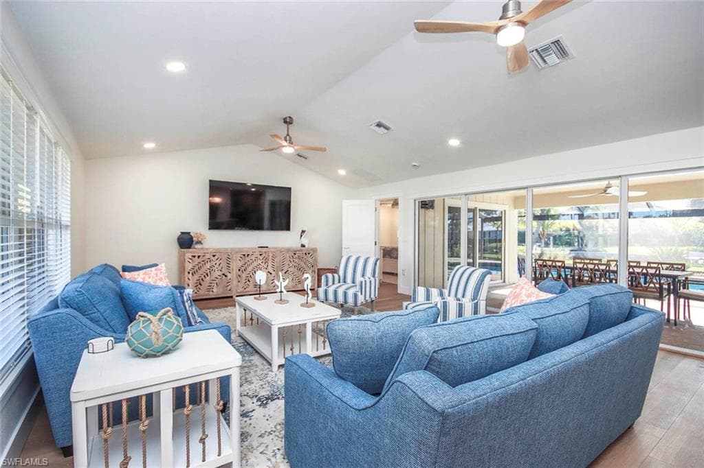 918 Kings Crown DR, SANIBEL FL 33957-9