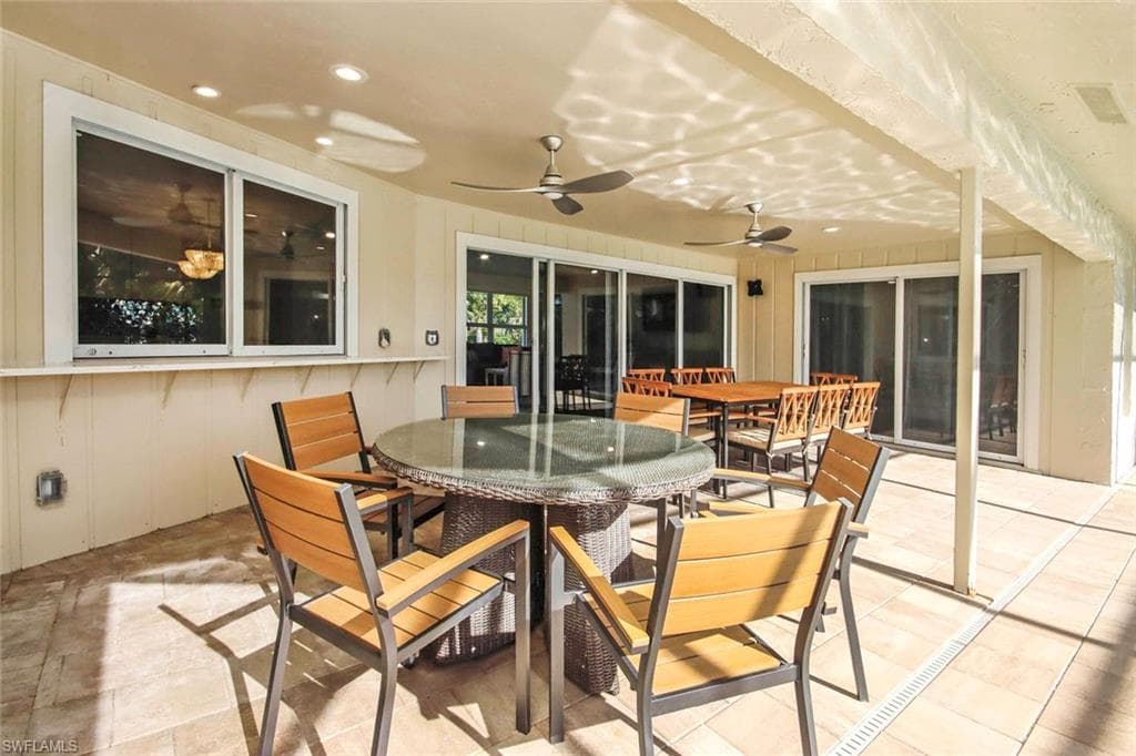 918 Kings Crown DR, SANIBEL FL 33957-32