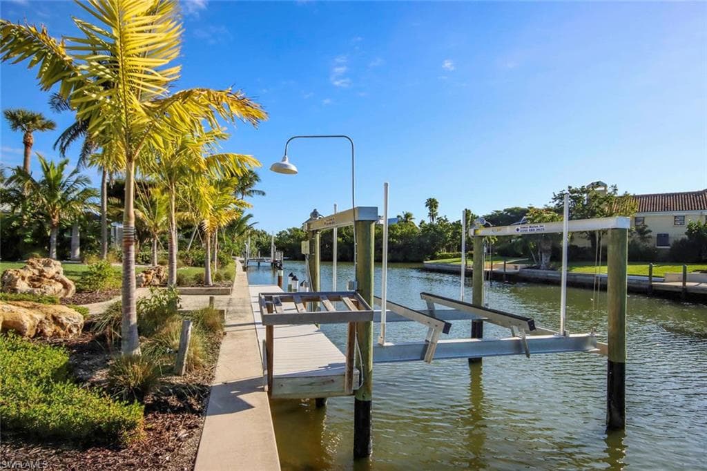 918 Kings Crown DR, SANIBEL FL 33957-36