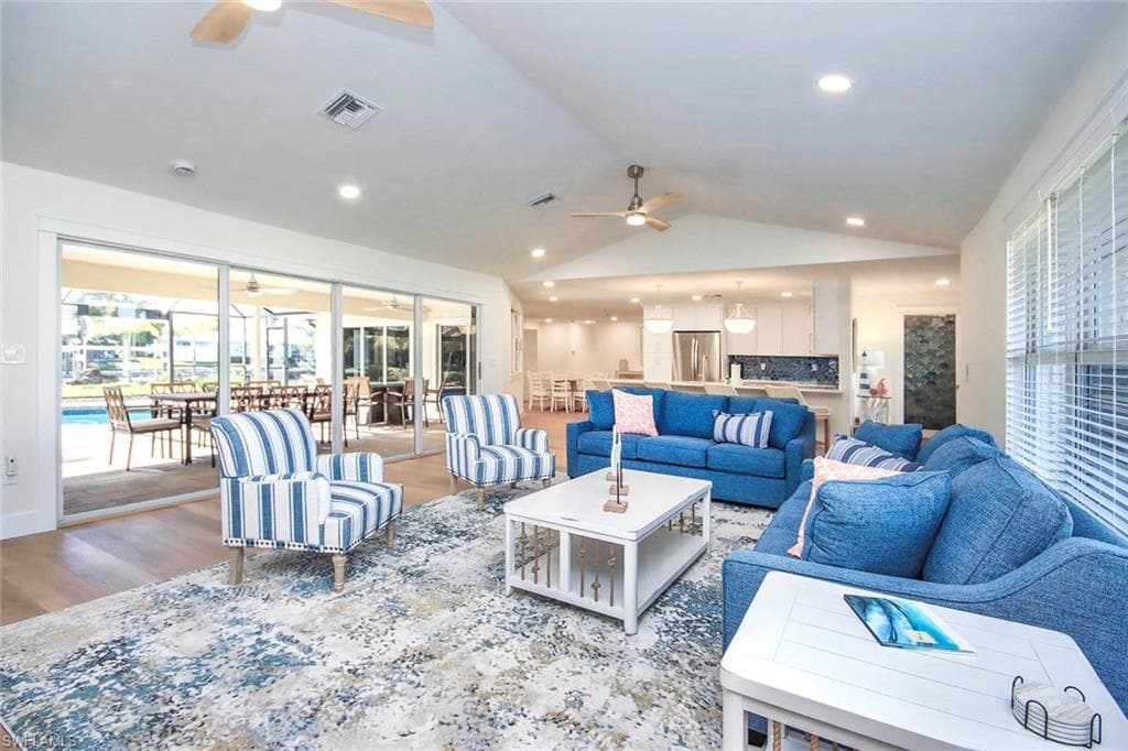 918 Kings Crown DR, SANIBEL FL 33957-10