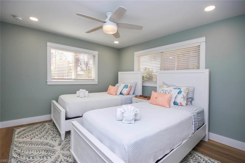 918 Kings Crown DR, SANIBEL FL 33957-30