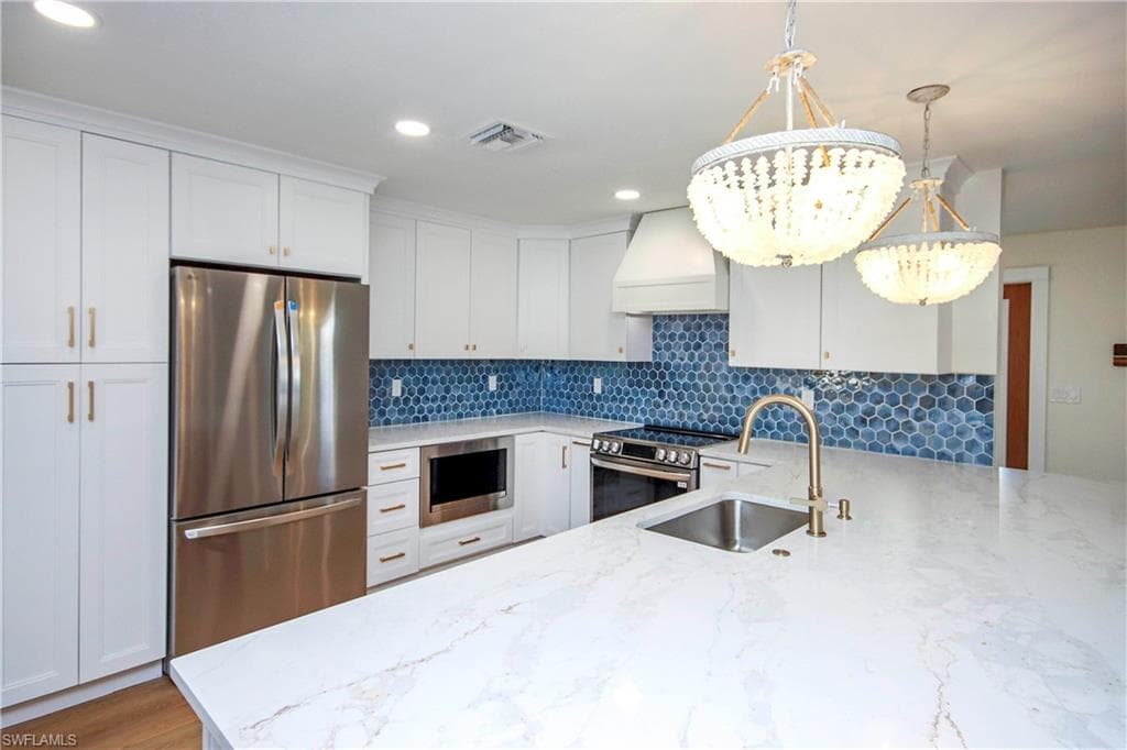 918 Kings Crown DR, SANIBEL FL 33957-7