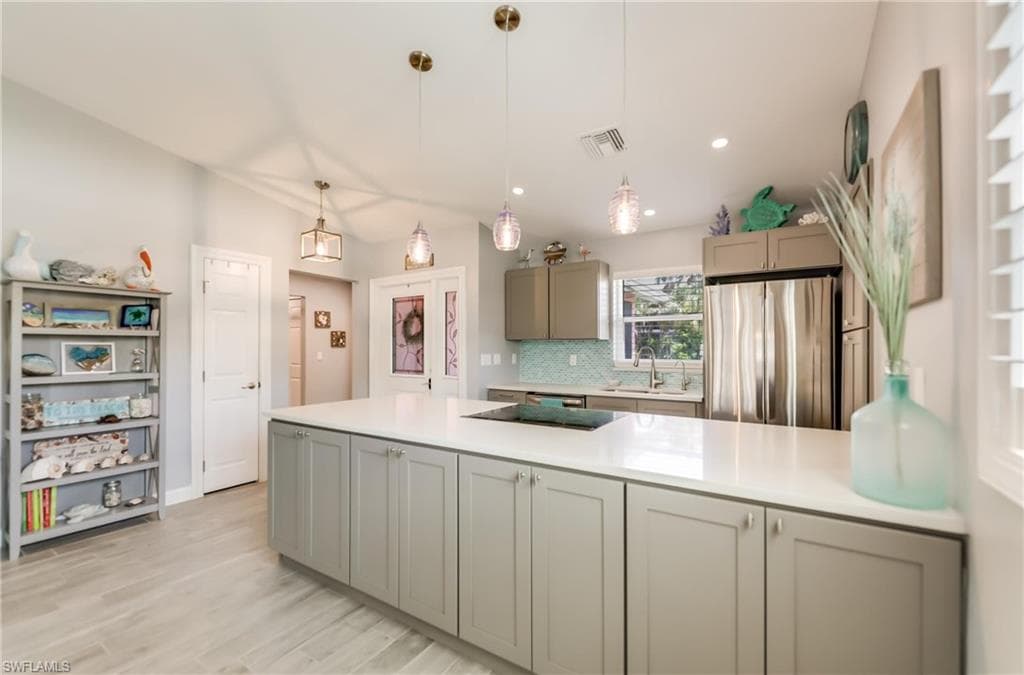 1657 Atlanta Plaza DR-4