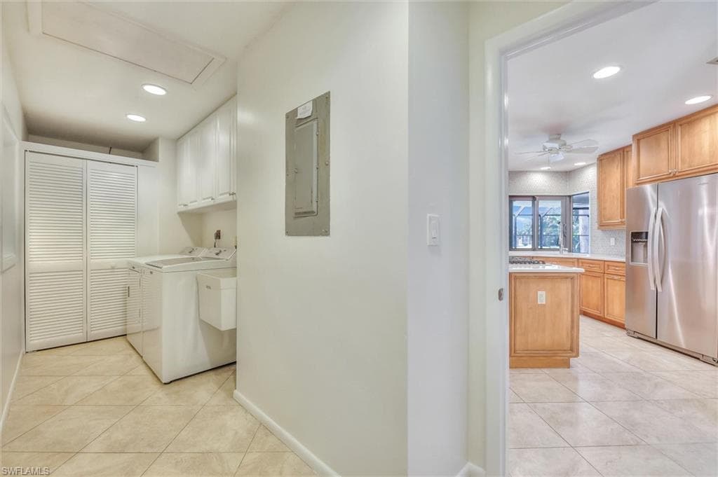 1286 Par View DR, SANIBEL FL 33957-25