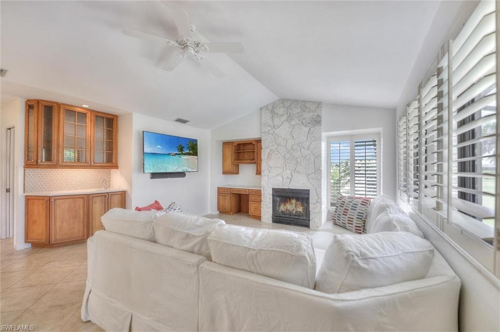 1286 Par View DR, SANIBEL FL 33957-35