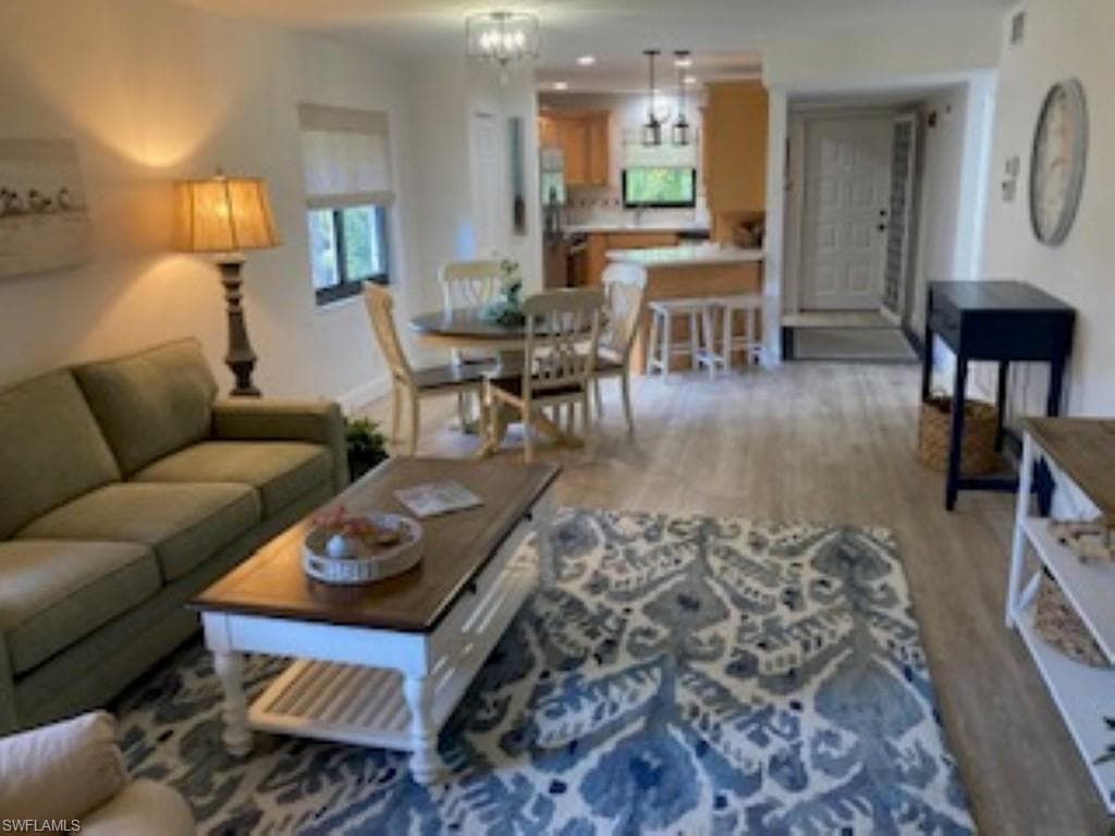 4955 Pepper CIR # 208, NAPLES FL 34113-1