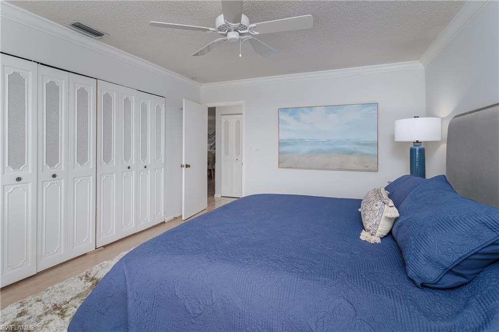 1000 Swallow AVE # 12, MARCO ISLAND FL 34145-12